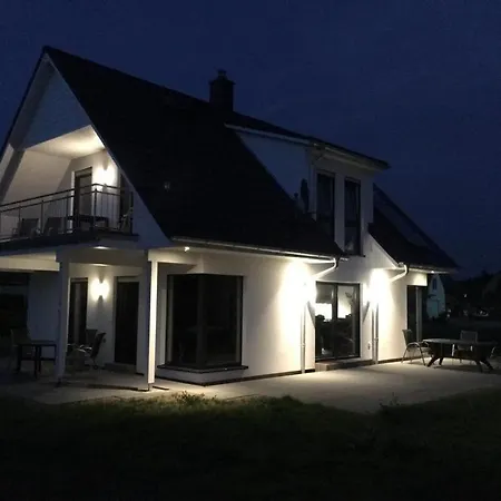 Dom wakacyjny Ferienhaus-Inselstrasse